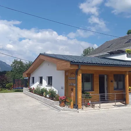 Beim Tischler 아파트 *